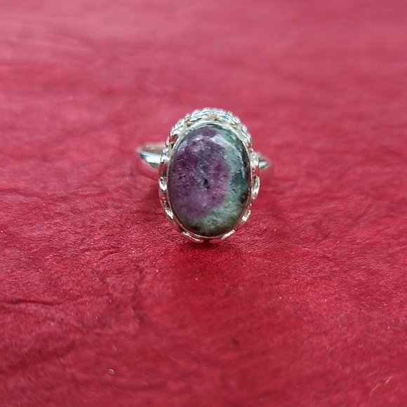 Ruby Zoisite ring sterling silver -Unique gemstone ring - Picture 6 of 16